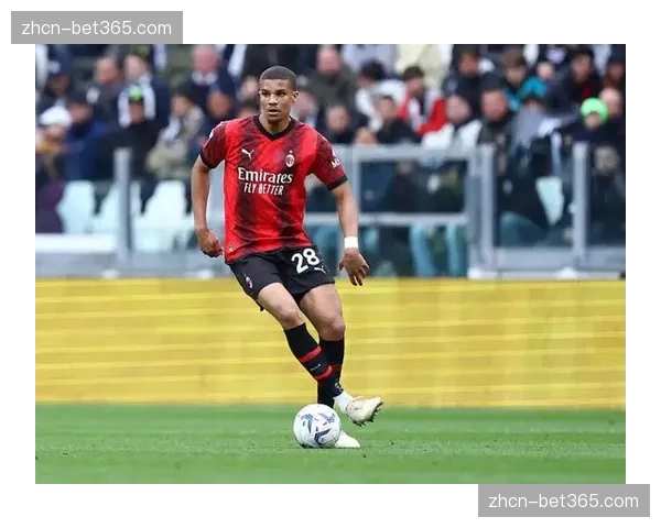 官方：AC米兰前锋奥卡福尔训练中肌肉不适，将缺席关键战役，球队纵深突击点受损